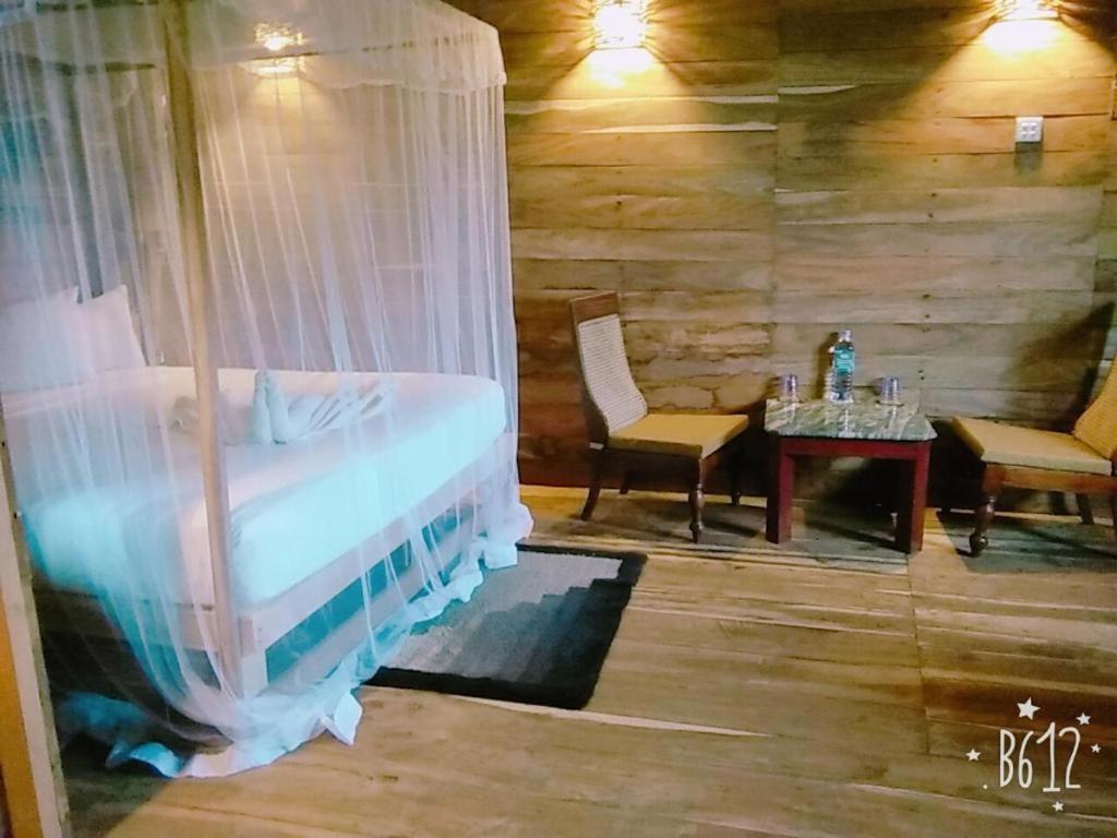 Mamba Yala Hotel Тисамахарама Екстериор снимка