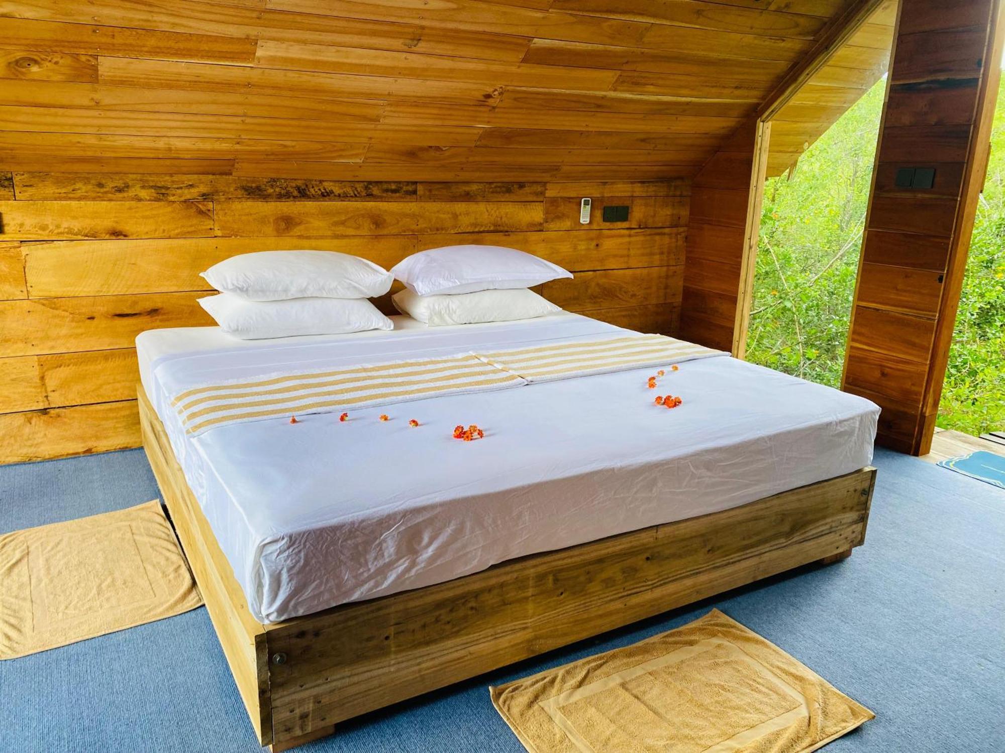 Mamba Yala Hotel Тисамахарама Екстериор снимка